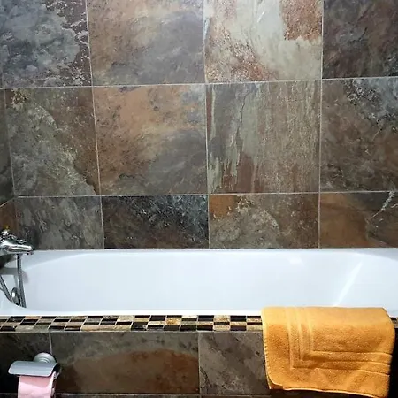 Habitación En Piso Compartido, * Costa Adeje (Tenerife)
