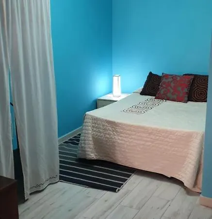 Habitación En Piso Compartido, *